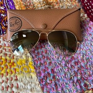 NWOT Ray Ban Aviator’s